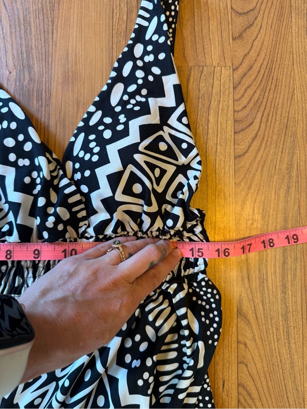 Black & White Geometric Handkerchief-Hem Dress - Picture 5 of 6